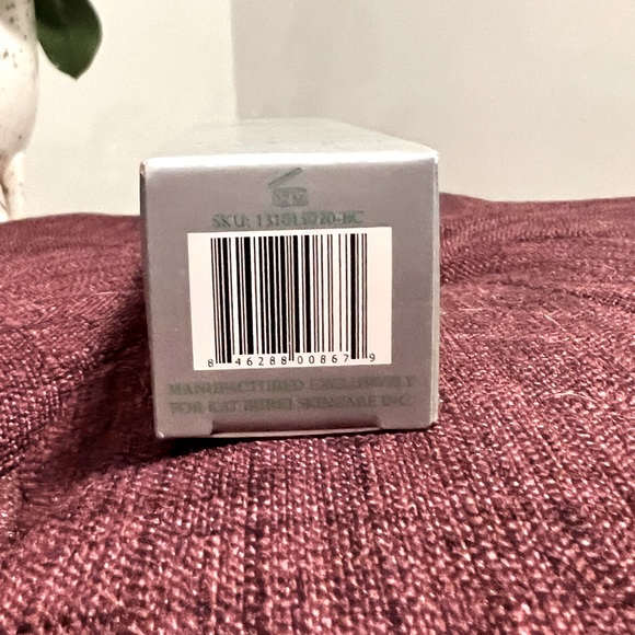 *NIB* Kat Burki Retin-C Treatment Complex Serum, 1 fl. oz. - Picture 10 of 10